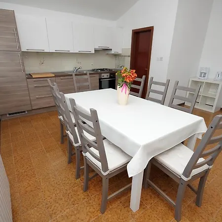 Vv Apartment *