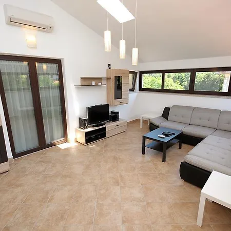 Apartament Vv Апартаменты *